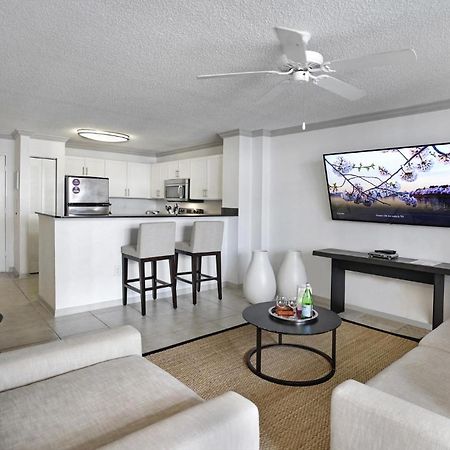 Dharma Home Suites Coral Gables At Gables Grand Plaza Майами Номер фото
