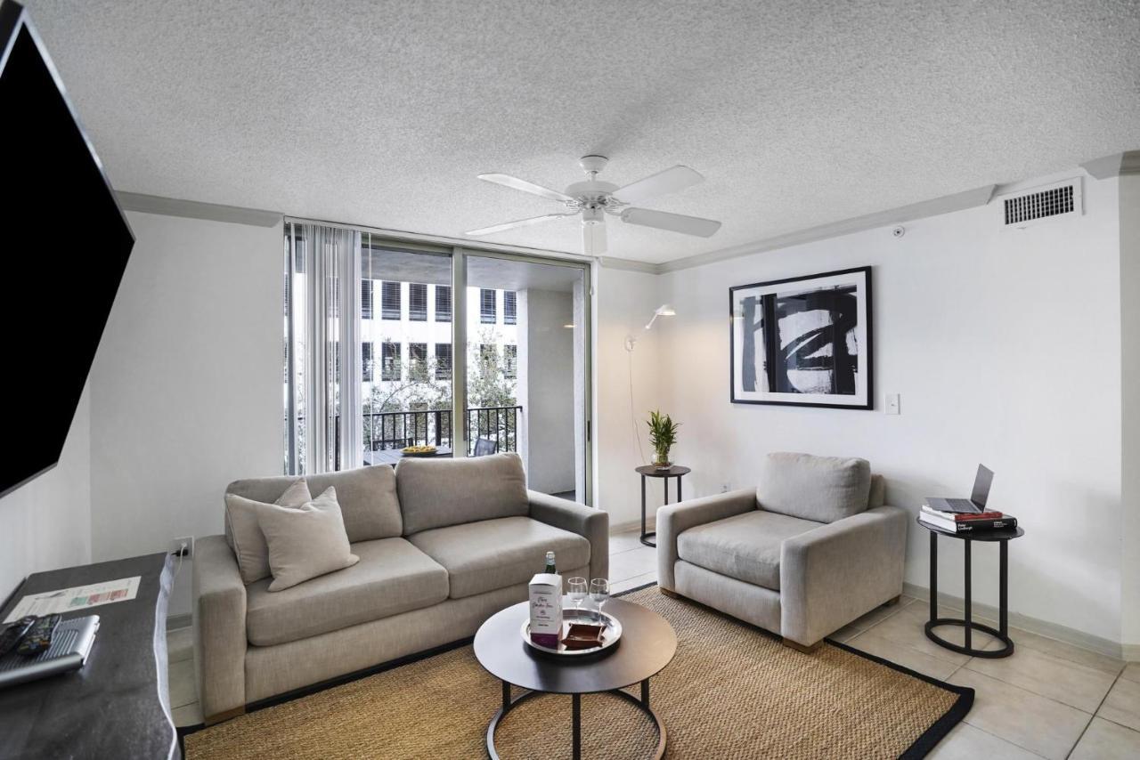 Dharma Home Suites Coral Gables At Gables Grand Plaza Майами Номер фото