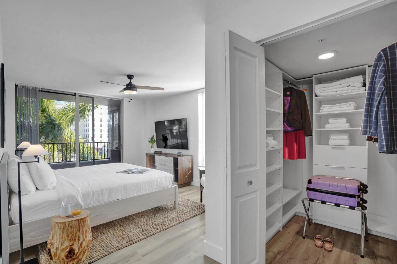 Dharma Home Suites Coral Gables At Gables Grand Plaza Майами Экстерьер фото
