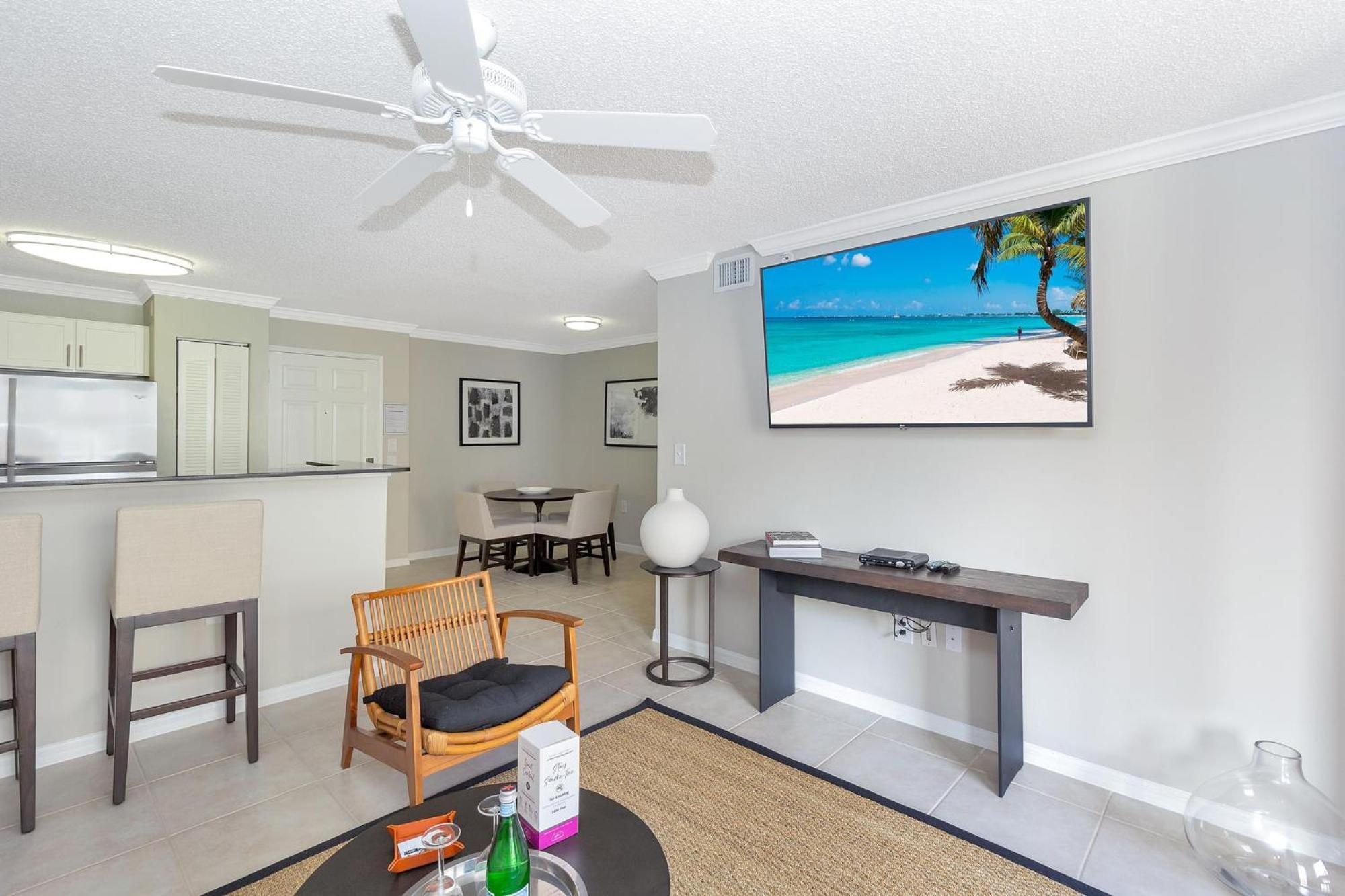 Dharma Home Suites Coral Gables At Gables Grand Plaza Майами Номер фото